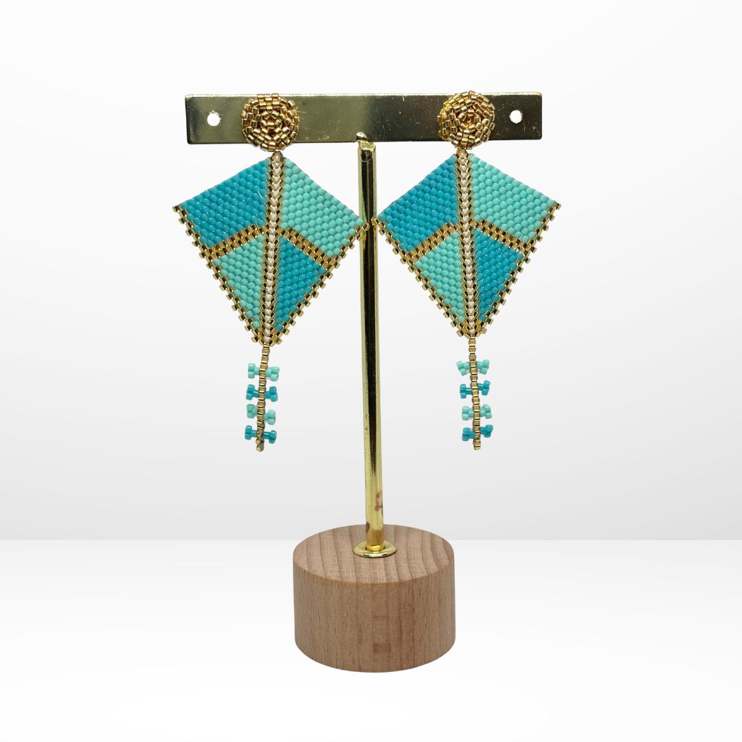 Aretes tejidos en Miyuki - Un verano en Bogotá