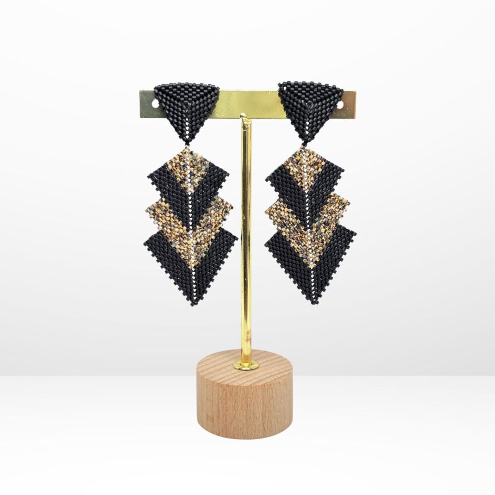 Aretes Tejidos en Miyuki - Triada Ágata Negra