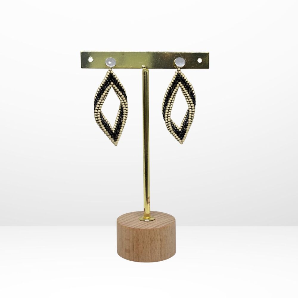 Aretes Tejidos en Miyuki - Mandorla Ágata Negra