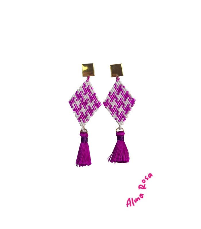 Aretes largos con dorado