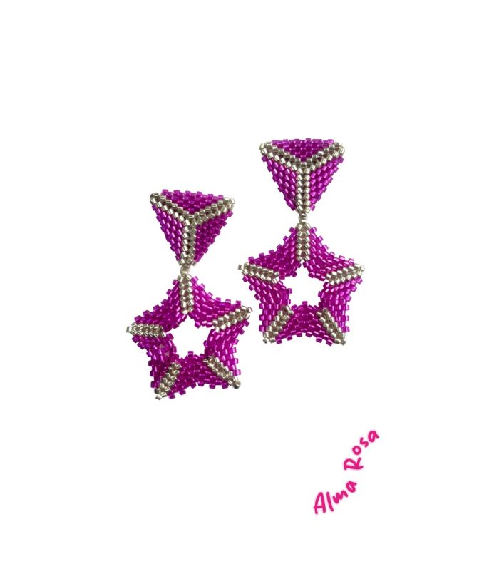 Aretes largos en círculo